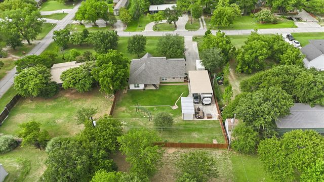 306 Oak Drive, Argyle, TX 76226