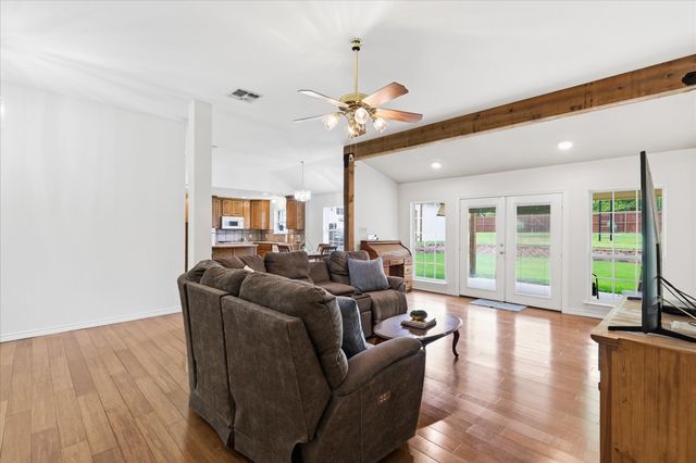 306 Oak Drive, Argyle, TX 76226