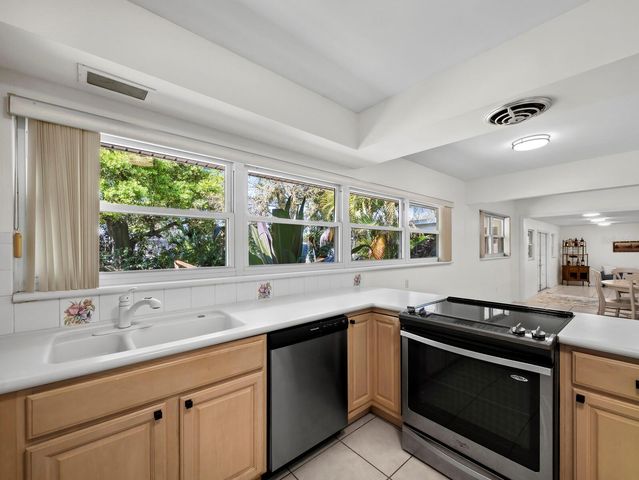 4808 RIVERWOOD AVENUE, Sarasota, FL 34231