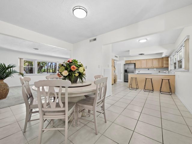 4808 RIVERWOOD AVENUE, Sarasota, FL 34231