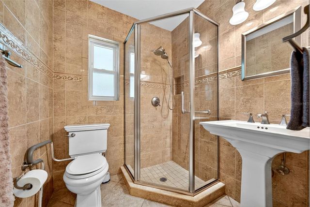 4808 RIVERWOOD AVENUE, Sarasota, FL 34231