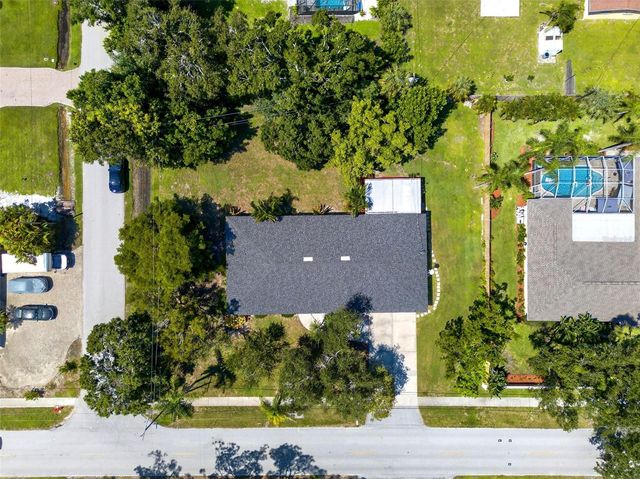 4808 RIVERWOOD AVENUE, Sarasota, FL 34231