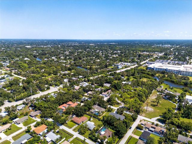 4808 RIVERWOOD AVENUE, Sarasota, FL 34231