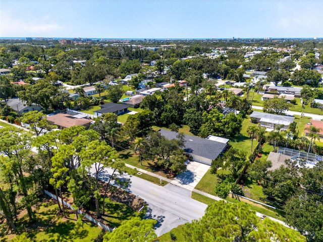 4808 RIVERWOOD AVENUE, Sarasota, FL 34231