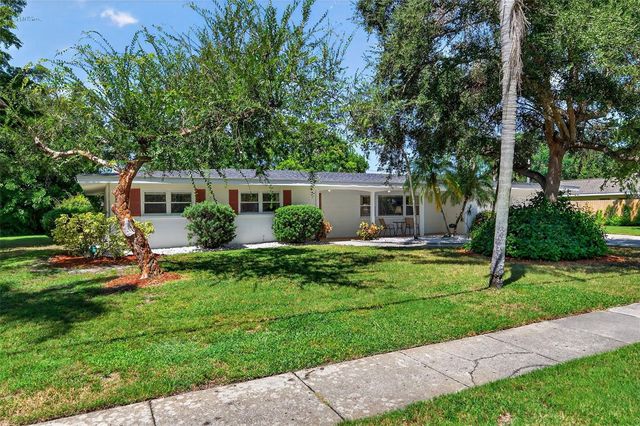 4808 RIVERWOOD AVENUE, Sarasota, FL 34231