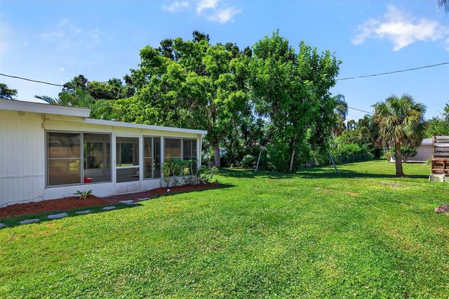 4808 RIVERWOOD AVENUE, Sarasota, FL 34231