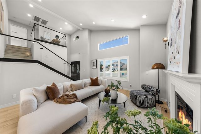 1135 Belbury Dr, Diamond Bar, CA 91789