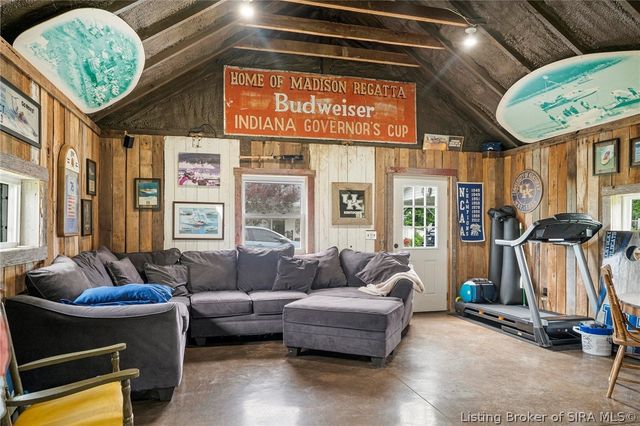 8298 W Chicken Run Road, Madison, IN 47250