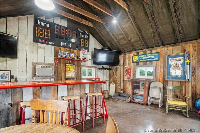 8298 W Chicken Run Road, Madison, IN 47250