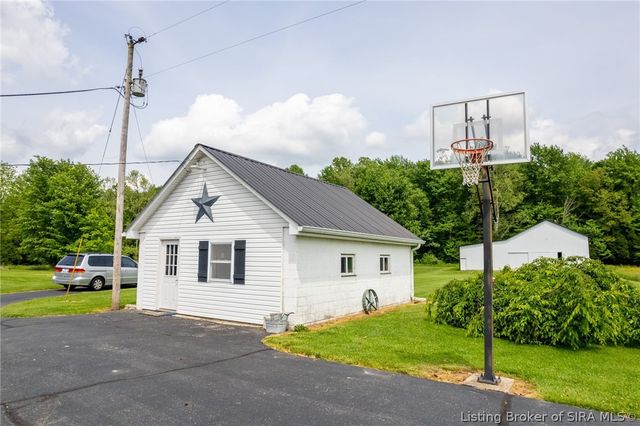 8298 W Chicken Run Road, Madison, IN 47250