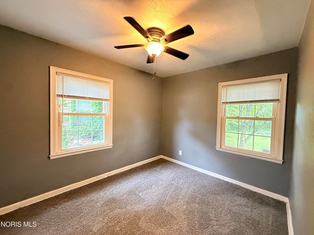3168 Douglas Road, Toledo, OH 43606
