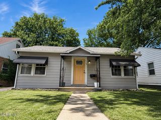 3168 Douglas Road, Toledo, OH 43606