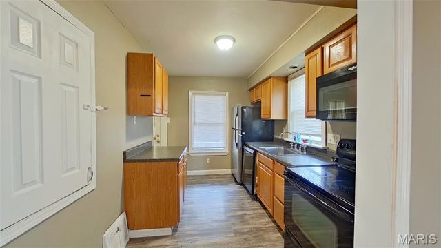 414 Superior Drive, St Louis, MO 63135