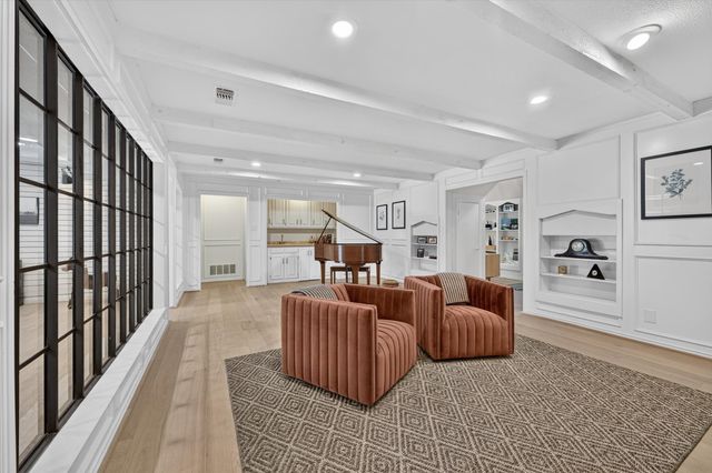 2304 Wakeforest Court, Arlington, TX 76012