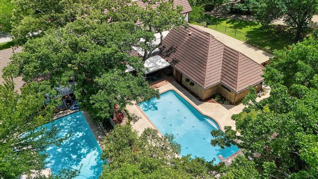 2304 Wakeforest Court, Arlington, TX 76012