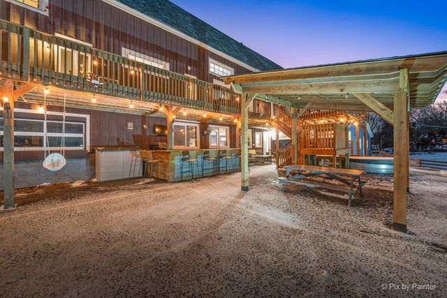 4801 Barreville Road, Prairie Grove, IL 60012