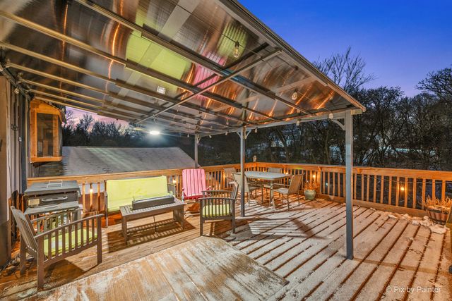 4801 Barreville Road, Prairie Grove, IL 60012