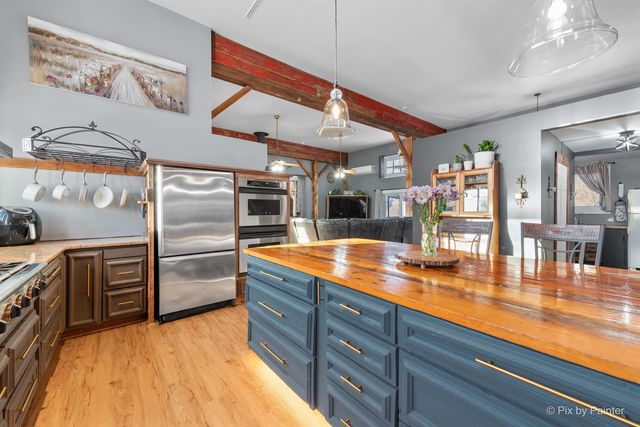 4801 Barreville Road, Prairie Grove, IL 60012