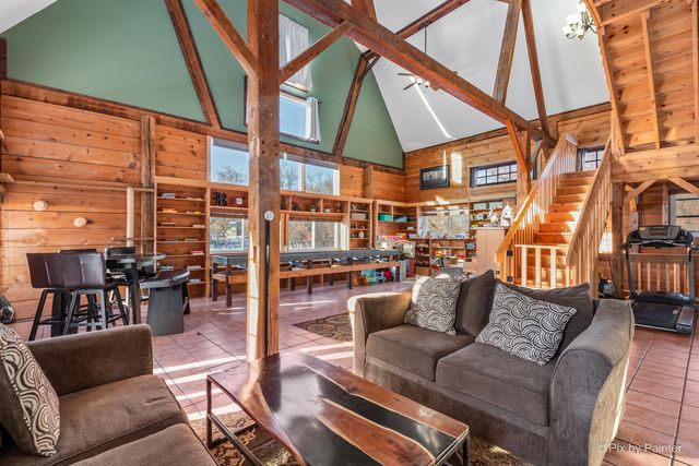 4801 Barreville Road, Prairie Grove, IL 60012