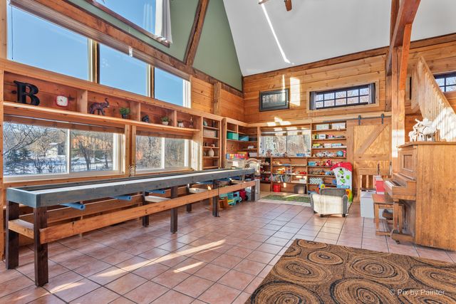 4801 Barreville Road, Prairie Grove, IL 60012