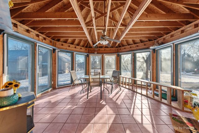 4801 Barreville Road, Prairie Grove, IL 60012