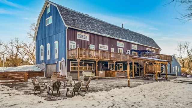 4801 Barreville Road, Prairie Grove, IL 60012