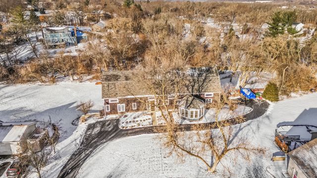 4801 Barreville Road, Prairie Grove, IL 60012