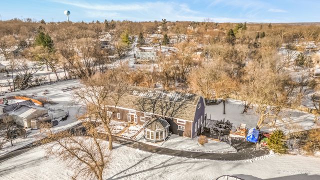 4801 Barreville Road, Prairie Grove, IL 60012