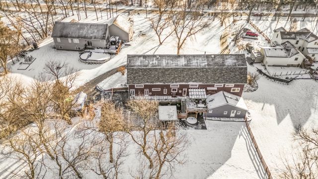 4801 Barreville Road, Prairie Grove, IL 60012