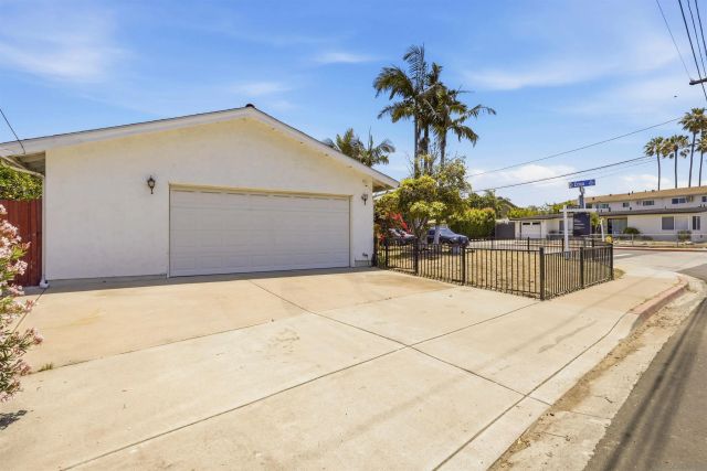 6404 Zena Drive, San Diego, CA 92115