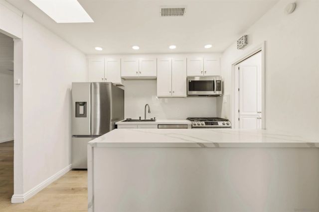 6404 Zena Drive, San Diego, CA 92115