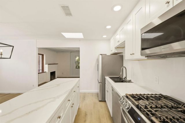 6404 Zena Drive, San Diego, CA 92115