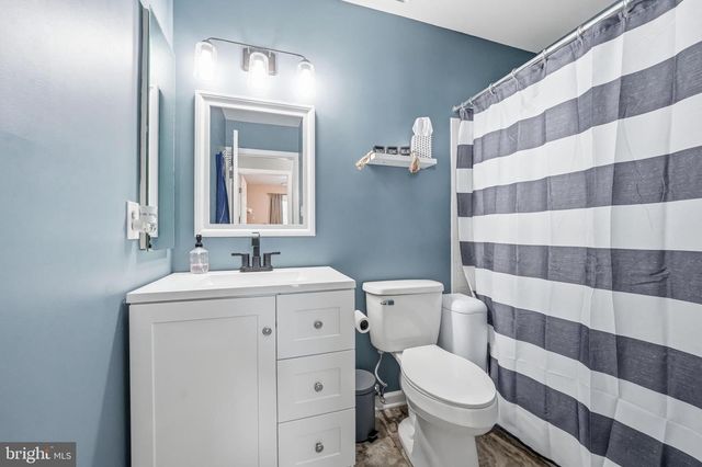 10 W VIOLETTE DR, New Castle, DE 19720