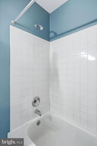 10 W VIOLETTE DR, New Castle, DE 19720