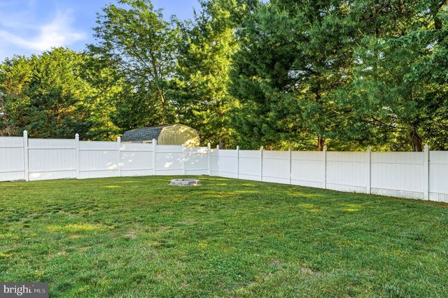10 W VIOLETTE DR, New Castle, DE 19720
