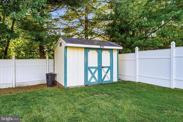 10 W VIOLETTE DR, New Castle, DE 19720