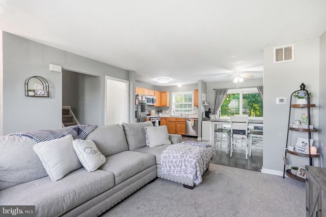 10 W VIOLETTE DR, New Castle, DE 19720