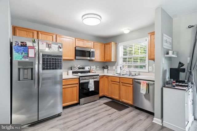 10 W VIOLETTE DR, New Castle, DE 19720