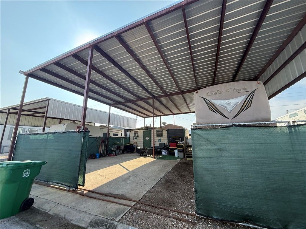171 Munson Dr, Aransas Pass, TX 78336 — photo 4