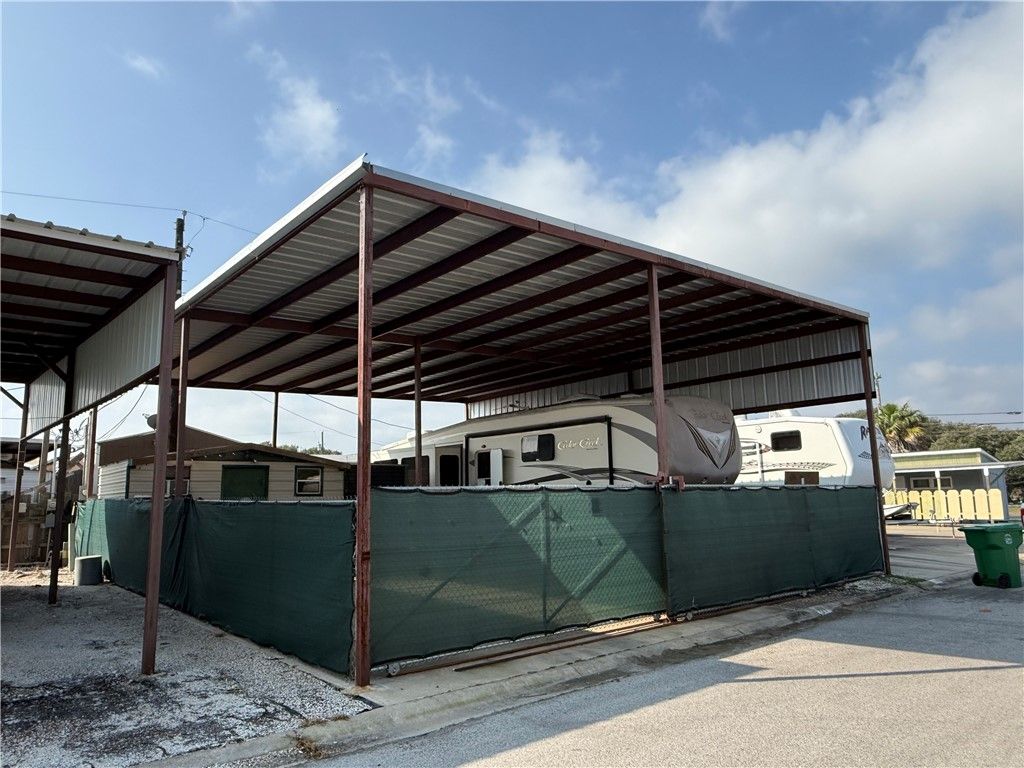 171 Munson Dr, Aransas Pass, TX 78336 — photo 5