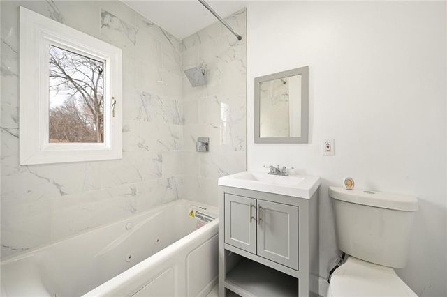 4027 Olive Street, Kansas City, MO 64130