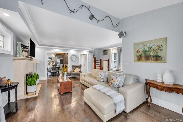 11549 165th Street, Jamaica, NY 11434