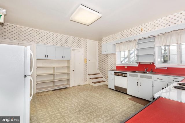 162 E MAIN ST, Westminster, MD 21157