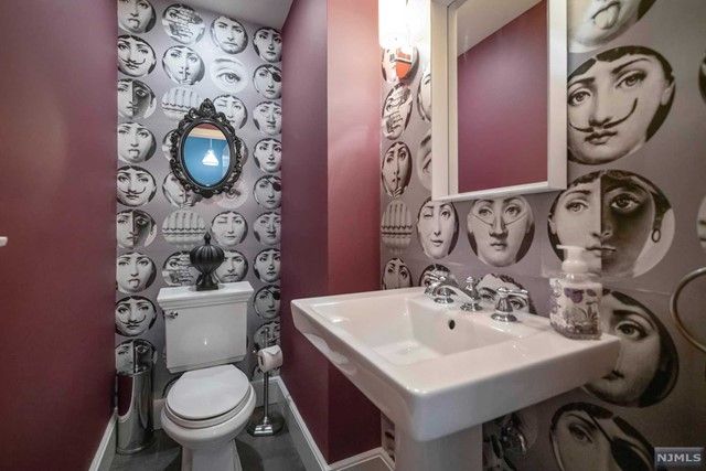 35 Afterglow Way, Montclair, NJ 07042