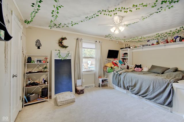 730 Carmen Plaza, Greenwood, IN 46143