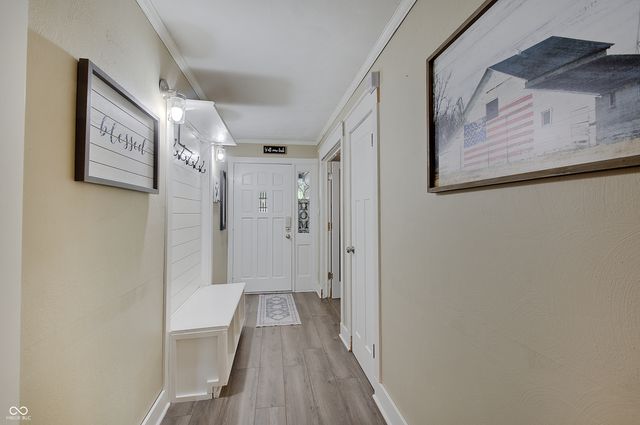 730 Carmen Plaza, Greenwood, IN 46143