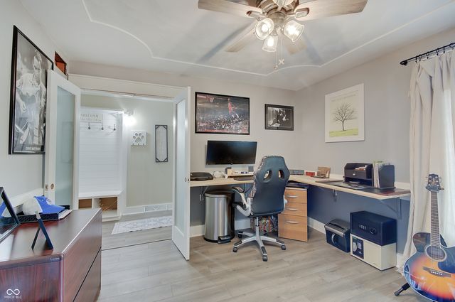 730 Carmen Plaza, Greenwood, IN 46143