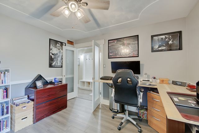 730 Carmen Plaza, Greenwood, IN 46143