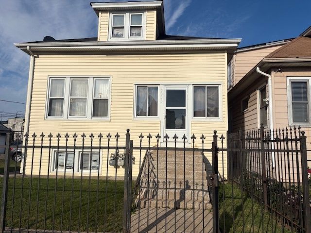 2320 N Mulligan Avenue, Chicago, IL 60639