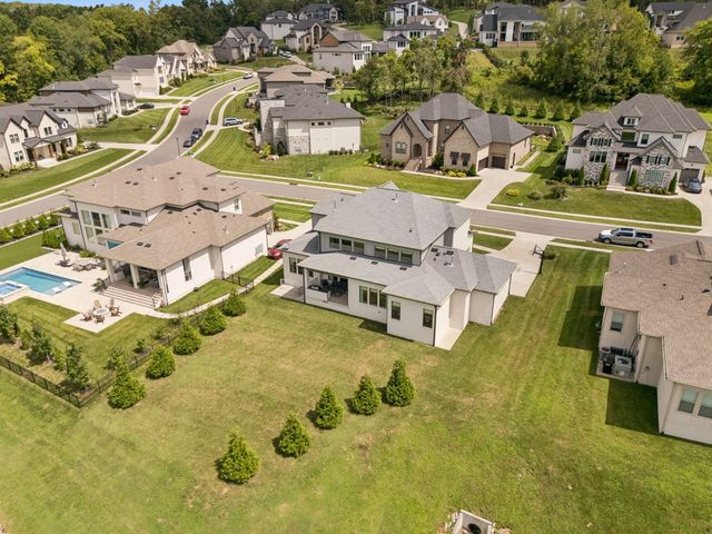 6133 Open Meadow Ln, Franklin, TN 37067